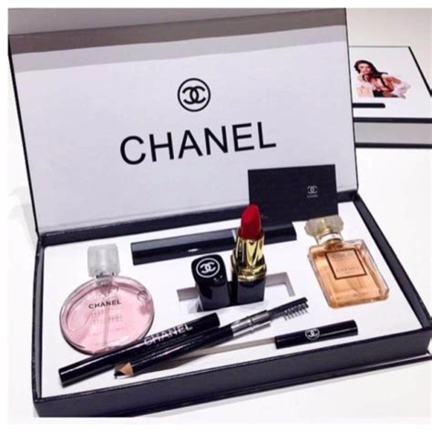 coffret chanel gabrielle|Chanel gift set.